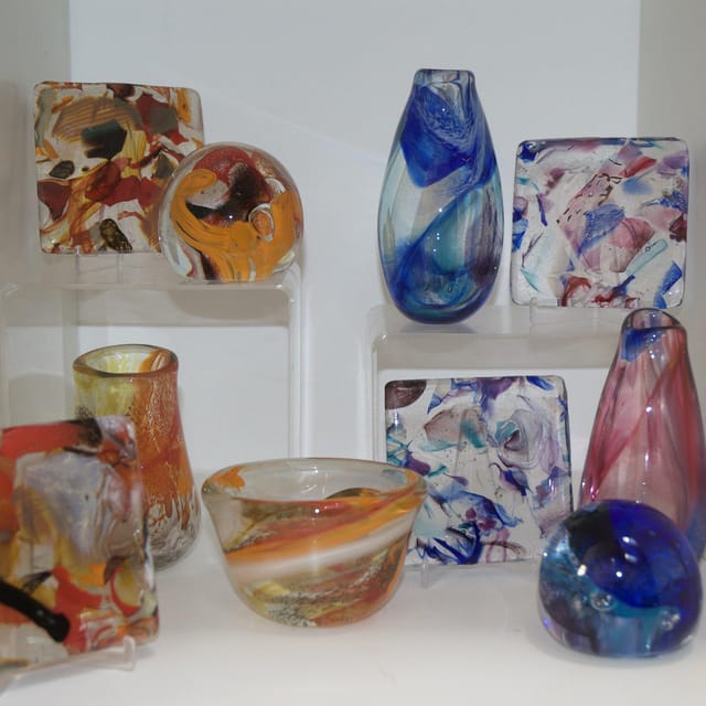 Glass blowing in Prague - Standing beside Prague’s hot glass furnace