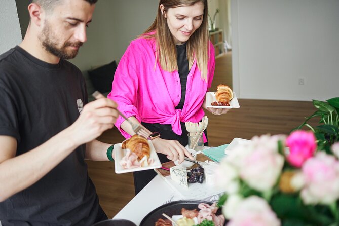 Gourmet Brunch with Chef: Unlimited Drinks & Stunning River Views - Is $210 a fair price for brunch?