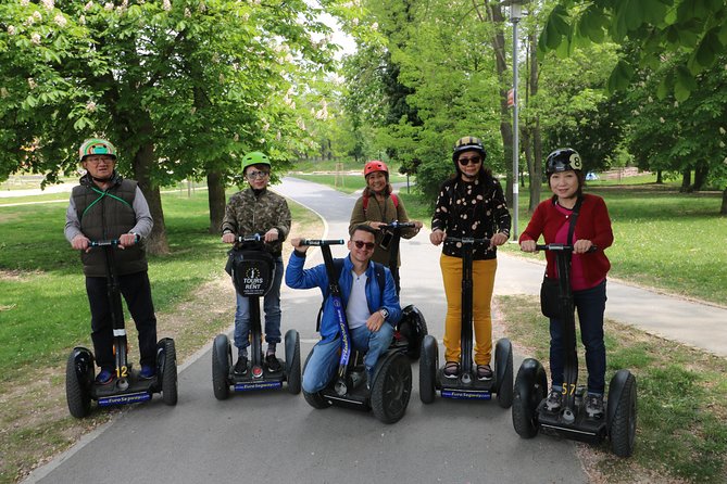 Grandiose half-day guided tour of Prague on Segway and eScooter - Prague Castle, Ořechovka, and Strahov