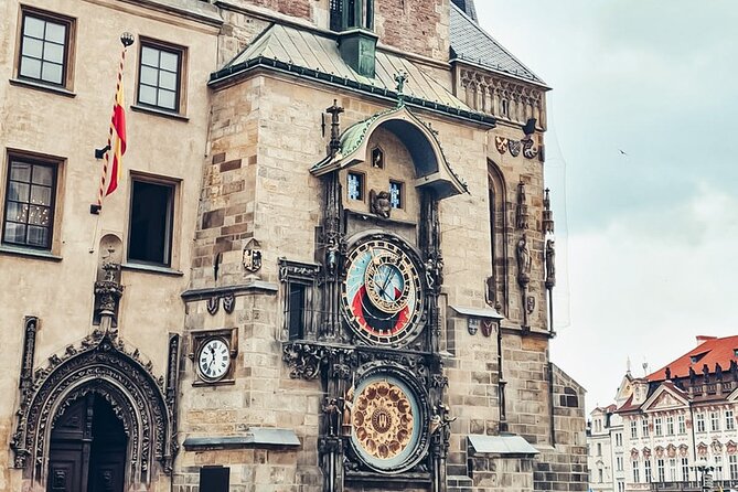 Guided Old Town & Jewish quarter Walking Tour Prague (Tip-based) - Starting near Malostranská and meeting Prague’s odd side