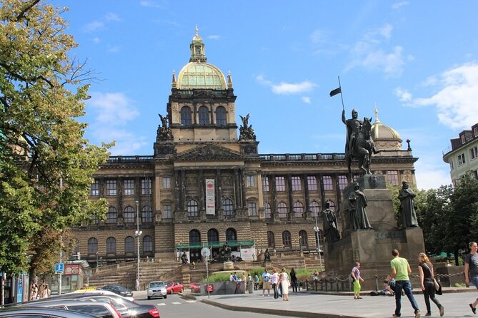 Guided Old Town & Jewish quarter Walking Tour Prague (Tip-based) - Kampa Park and the approach to Charles Bridge