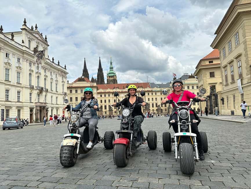 Heart of Prague tour on Tricycle electric scooter - Key points at a glance