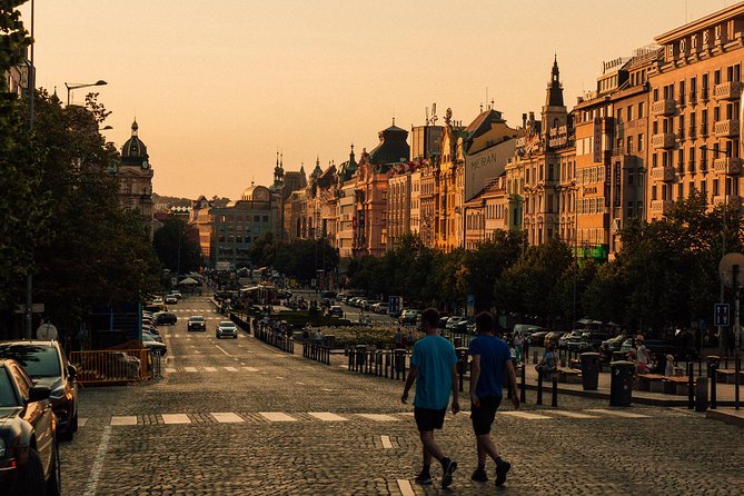 Highlights & Hidden Gems With Locals: Best of Prague Private Walking Tour - Reaching Prague Castle and its secret stairway