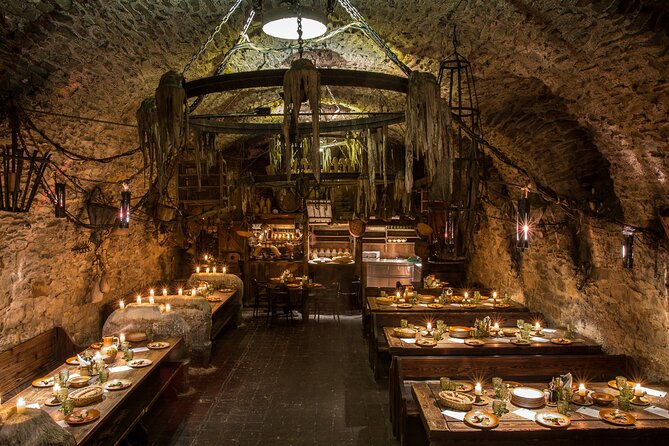 Historical Fantasy Show - A five-course meal with medieval rules