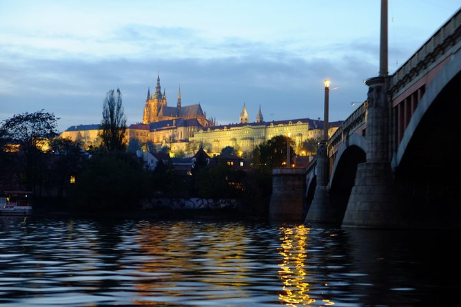 Jazz Boat: Popular LIVE JAZZ dinner cruise - How the evening fits different kinds of visitors