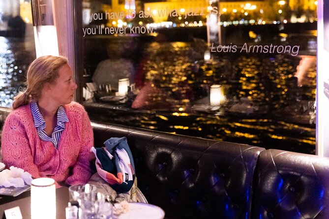Jazz Boat: Popular LIVE JAZZ dinner cruise - Timing, clothing, and small practical details