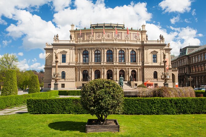 Jewish History and Old Town Walking Tour of Prague - Public holidays and what you will not see inside