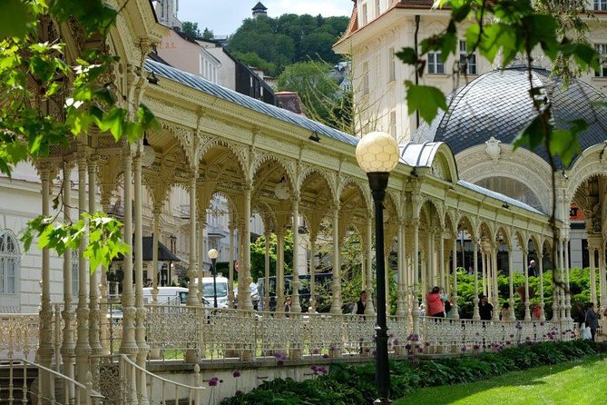 Karlovy Vary - The town of spas, mineral springs and relaxation - A nine-hour schedule requires comfortable planning