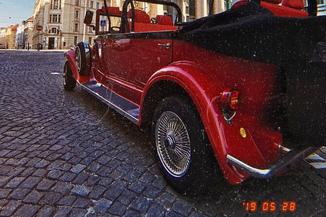 Karlstejn Castle in Vintage Convertible Car - Seeing Karlstejn Castle and its grounds