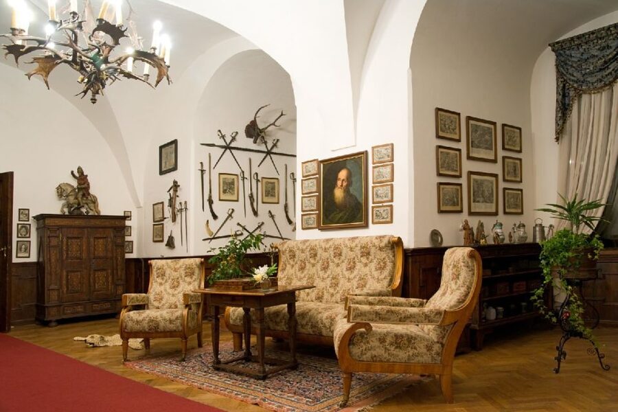 Konopiště: Chateau Tour from Prague - Choosing a castle route when time is limited