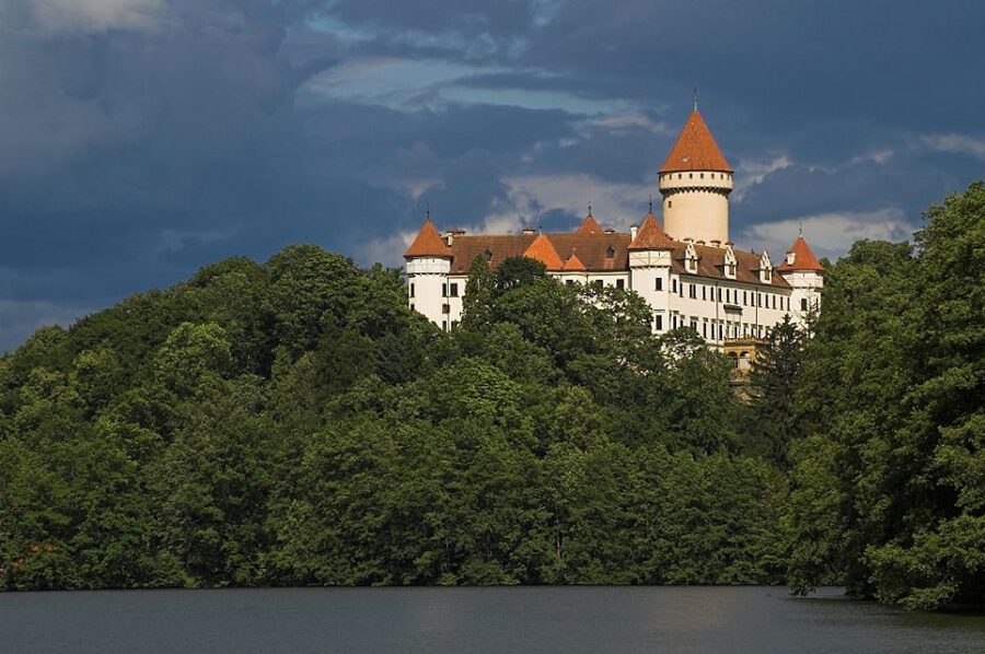 Konopiště: Chateau Tour from Prague - Who will enjoy this Konopiště tour most?