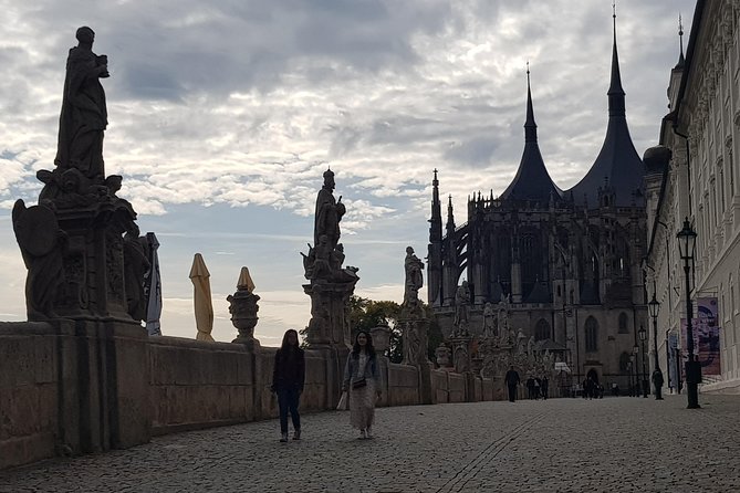 Kutná Hora and Bone church - private tour with PERSONAL PRAGUE GUIDE - What the guides add to the experience