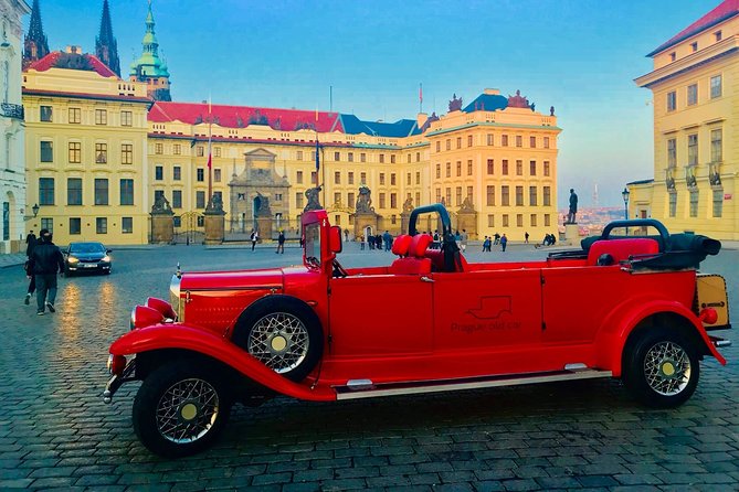 Kutná Hora Medieval Town in Vintage Cabrio car - What the six-hour schedule really gives you