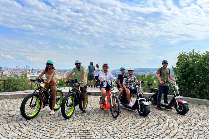 Live-Guided e-Scooter Tour of the Old Town of Prague, 60 min - Charles Bridge is the visual centerpiece
