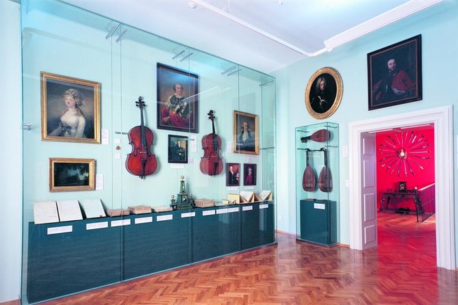 Lobkowicz Palace Museum Entrance Ticket in Prague - Entering the 22 galleries with an English audio guide