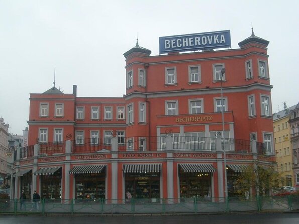 Moser Glassworks and Jan Becher Museum and Karlovy Vary Private Tour from Prague - Why this private day trip works
