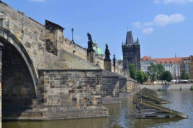 One Hour Boat Tour on Vltava River - Straka Academy and a view of government Prague