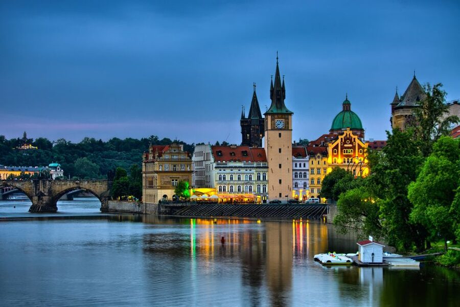 Panoramic Views of Prague Evening Walking Tour - Who will enjoy this evening walk