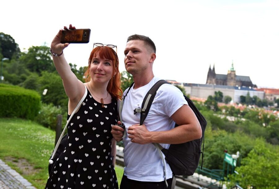 Panoramic Views of Prague Evening Walking Tour - Why Prague works so well after dark