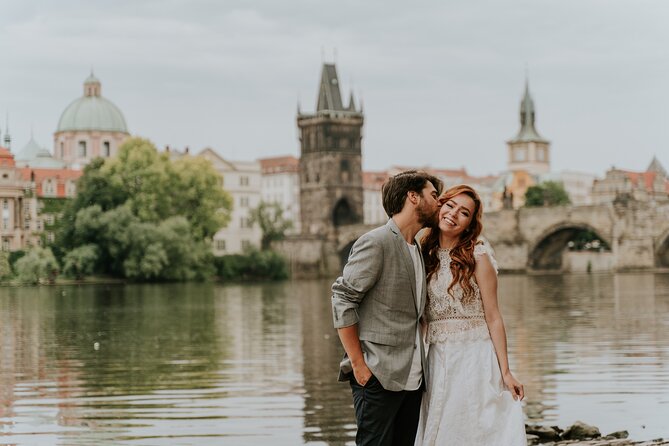Photographer in Prague - Couple, engagement & portrait photoshoot - The 40 edited photographs and their value