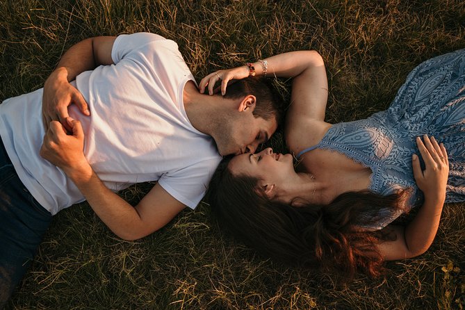 Photographer in Prague - Couple, engagement & portrait photoshoot - Who will get the most from this session