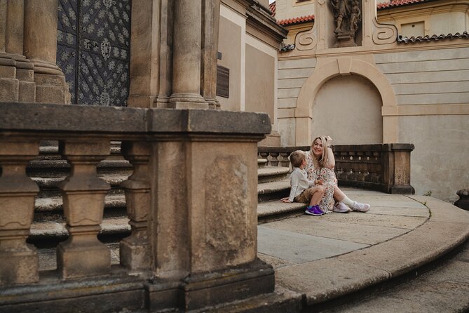 Photographer in Prague, private photoshoot - Malá Strana, where Prague becomes more intimate