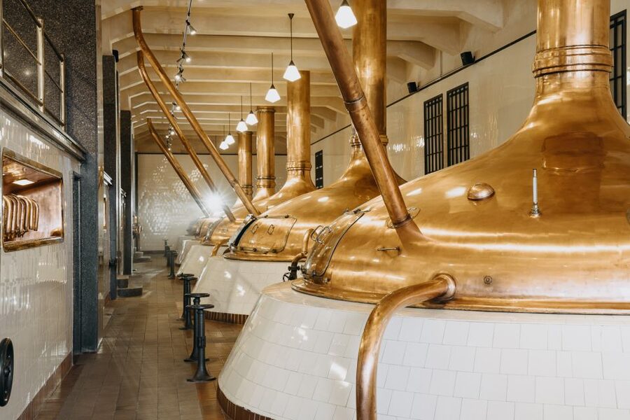 Pilsen: Pilsner Urquell Brewery Tour with Beer Tasting - Fitting the tour into a Plzeň day trip