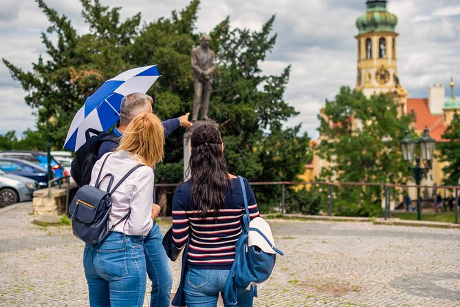 Prague: 1-Hour Castle Tour With Fast-GET Admission Ticket - Is $46.99 fair value?