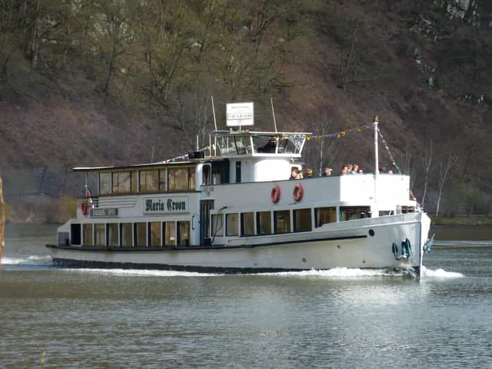 Prague: 1-hour Cruise with Audio Guide - The riverfront sights, one by one