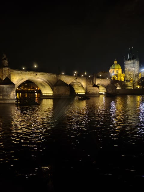 Prague: 1-hour Cruise with Audio Guide - Timing, comfort, and practical details