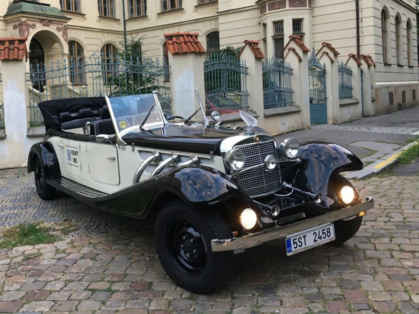 Prague: 1-Hour Private Tour in Vintage Car - Charles Bridge, St. Nicholas Church, and the Lennon Wall