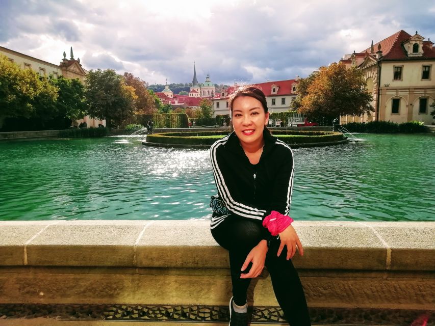 Prague 1-Hour Sight Running Tour - Guides Jiri and Radim bring the personal touch