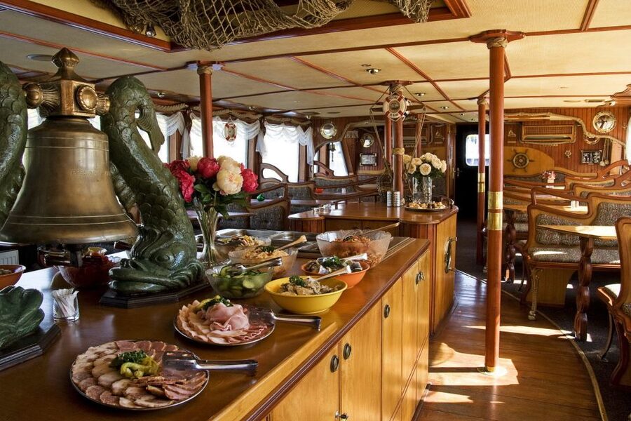Prague: 2-Hour Lunch Cruise on the Vltava River - Charles Bridge from below