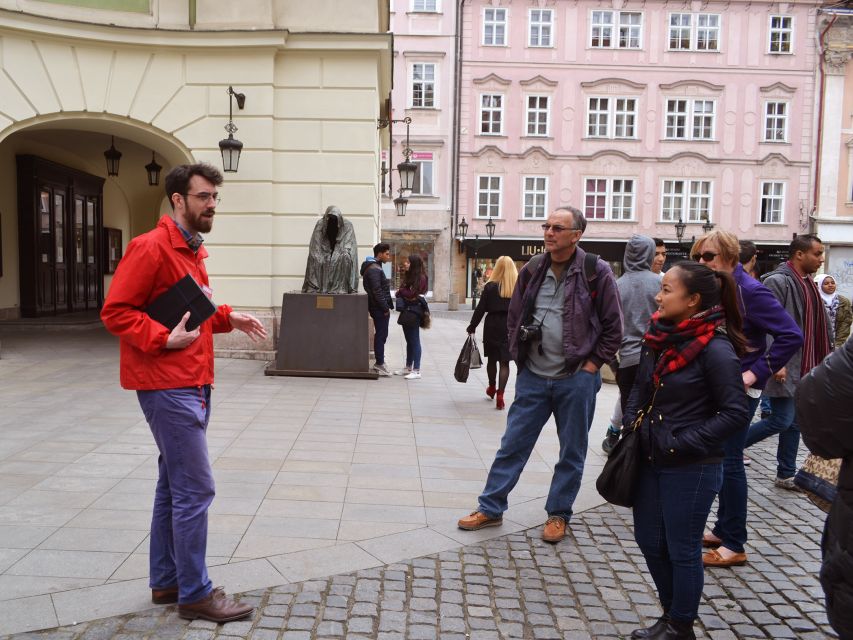 Prague: 2-Hour Old Town and Jewish Ghetto Walking Tour - Starting behind Týn Cathedral in Old Town