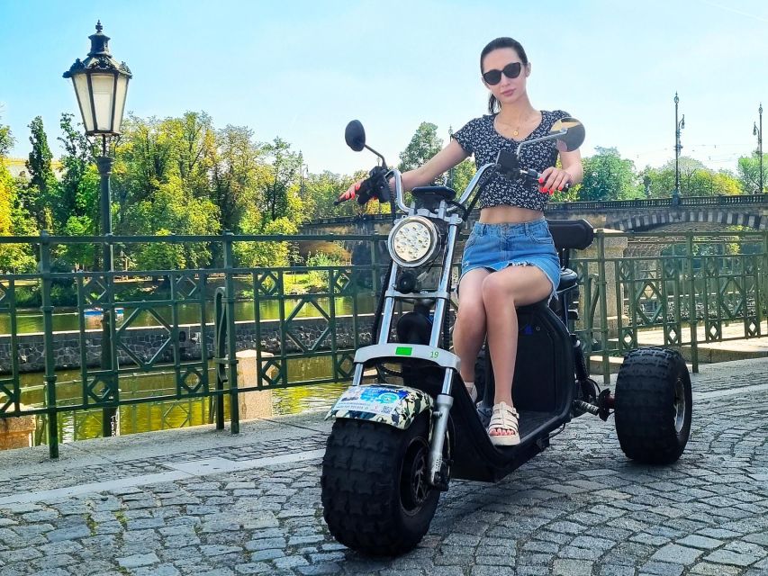 Prague: 2-Hour Trike Live Guided Tour of Old Town - Starting beside the Embassy of Japan