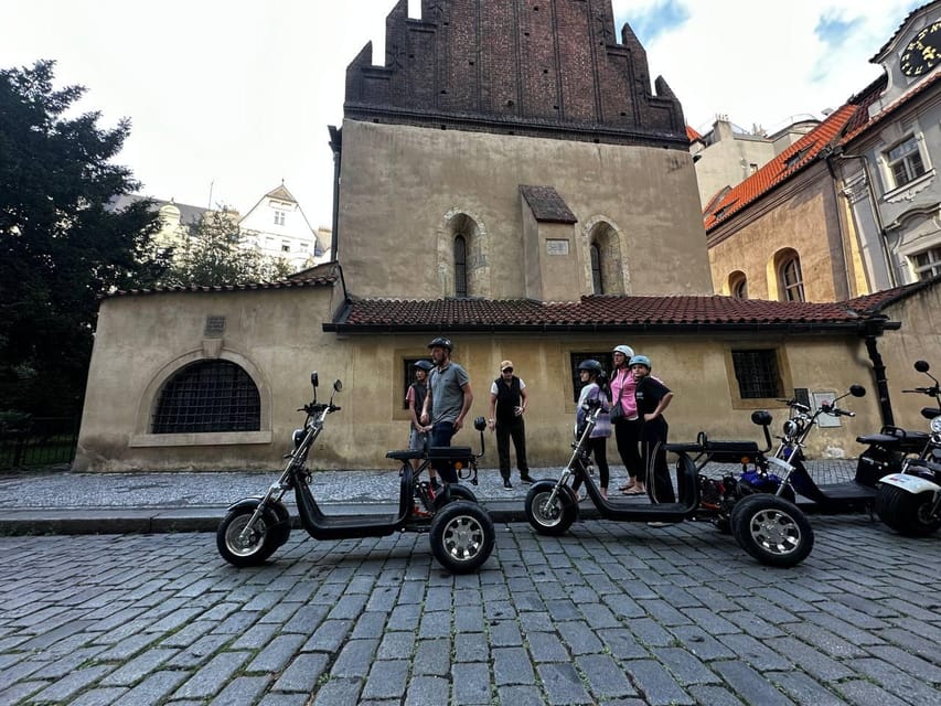 Prague: 2 hours FUN TRIKE tour in Prague with guide - Prague Castle and the City’s Big Sights