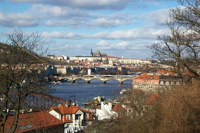 Prague 3-hour Afternoon Walking Tour including Prague Castle - Golden Lane and the limits of the schedule