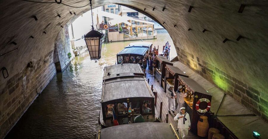 Prague: 3–Hour Castle Grounds Walking Tour and River Cruise - Starting near Old Town Square and the Clementinum