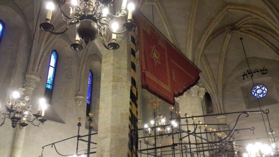 Prague: 3-Hour Private Jewish Quarter Tour - Old-New Synagogue: an important first chapter