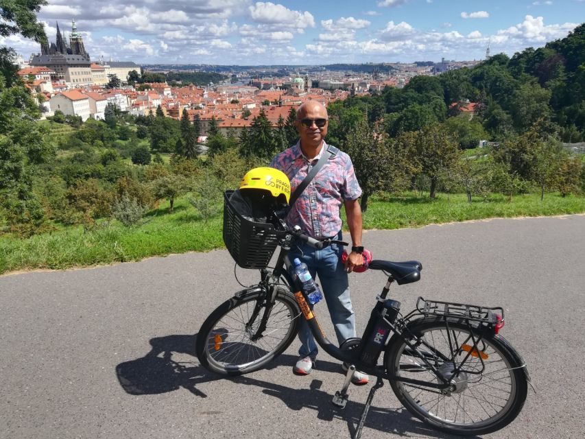 Prague 3-Hour Sightseeing Tour by Electric Bike - Who should book this tour?
