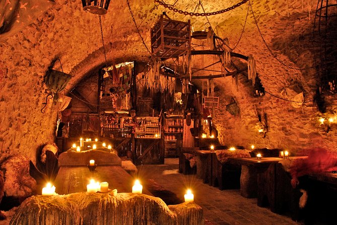 Prague 5 Courses Medieval Dinner and Live Performances - Quick take: what makes this Prague dinner worth considering