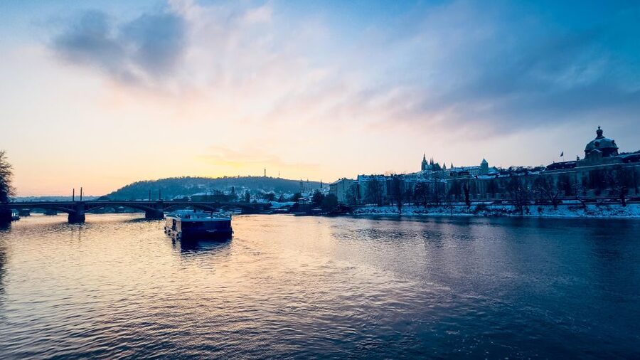 Prague: 50-Minute Sightseeing Evening Cruise - Is the $21 fare good value?