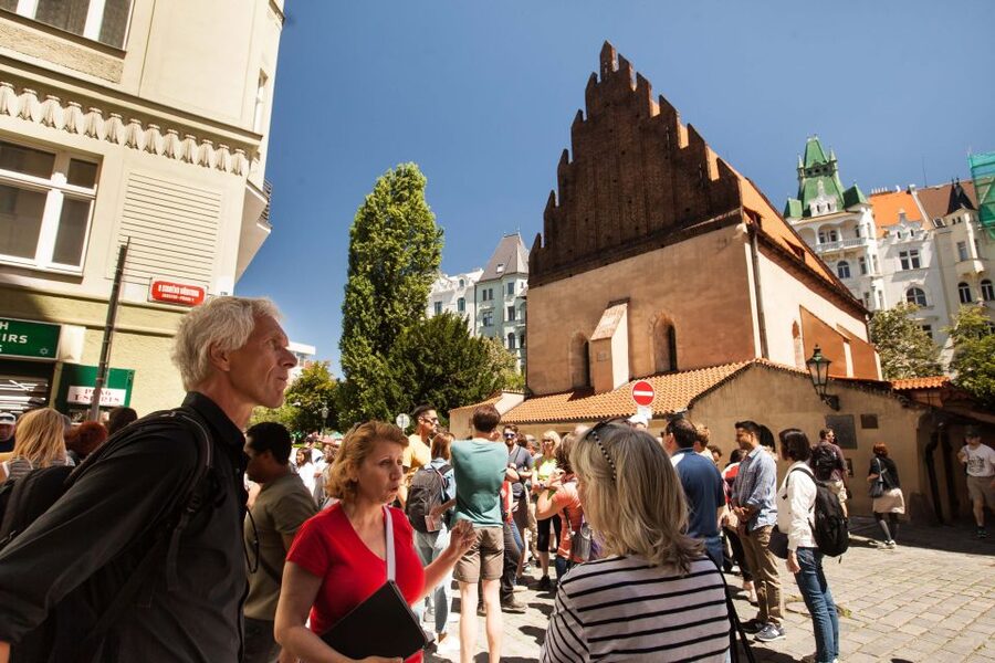 Prague: 6-Hour City Tour including Cruise and Lunch - The Jewish Quarter and its serious, moving sites