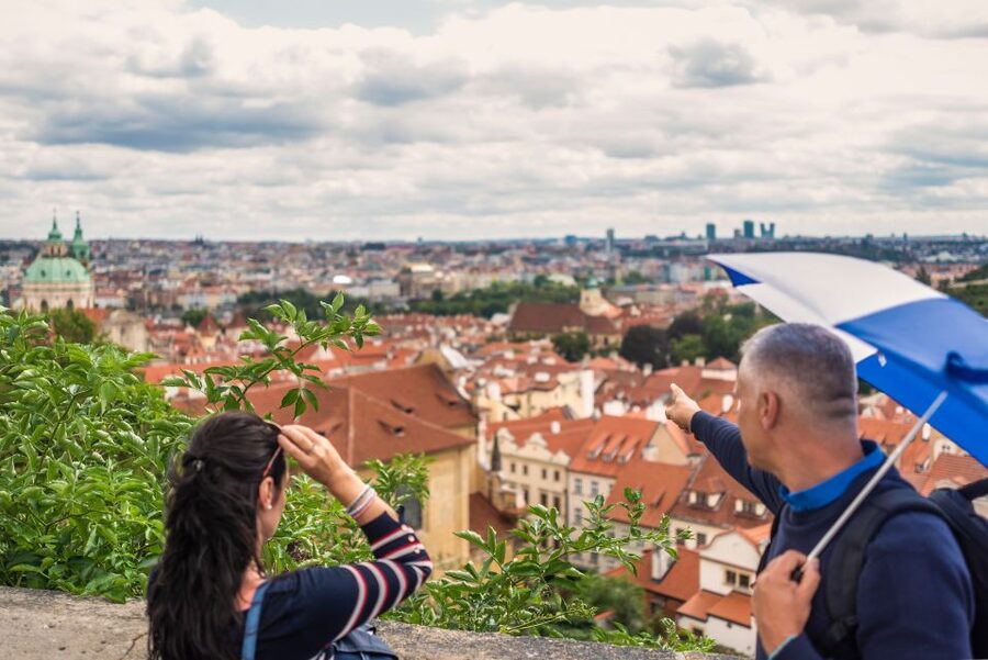 Prague: 6-Hour Tour with River Boat Cruise and Lunch - Hradcany and the Prague Castle views