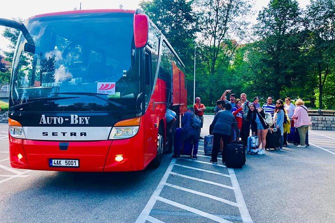 PRAGUE AIRPORT - CITY TRANSFERS in Spanish - Booking a return ride to the airport