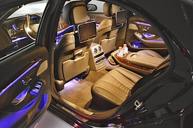 Prague airport luxury transfer by a Mercedes Benz S class - Departure transfers from Prague hotels