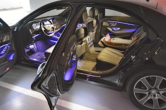 Prague airport luxury transfer by a Mercedes Benz S class - What the high ratings tell you