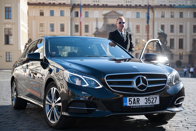 Prague Airport Private Arrival Transfer - Cars for couples, minibuses for groups