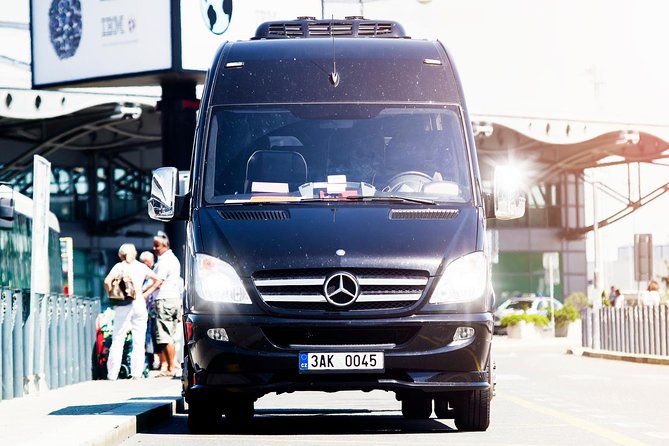 Prague Airport Shared Departure Transfer - Leaving Prague without the taxi scramble
