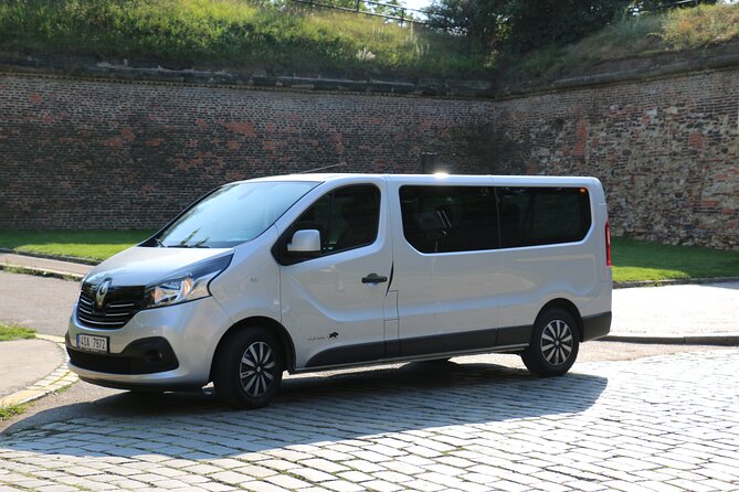 Prague Airport Transfers, Praga Aeropuerto Traslados, ESPAŇOL-ENG - Key points at a glance